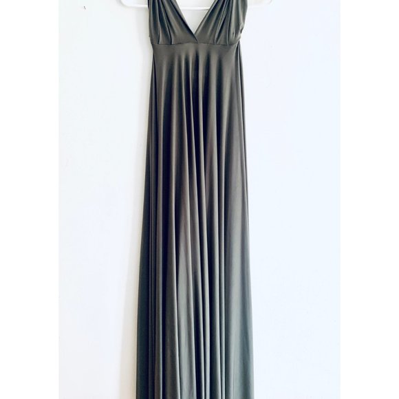 Classic Ballgown by Twobirds - Picture 13 of 13